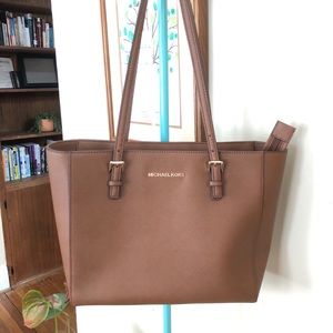 MICHAEL KORS Sadie Large Top Zip Tote